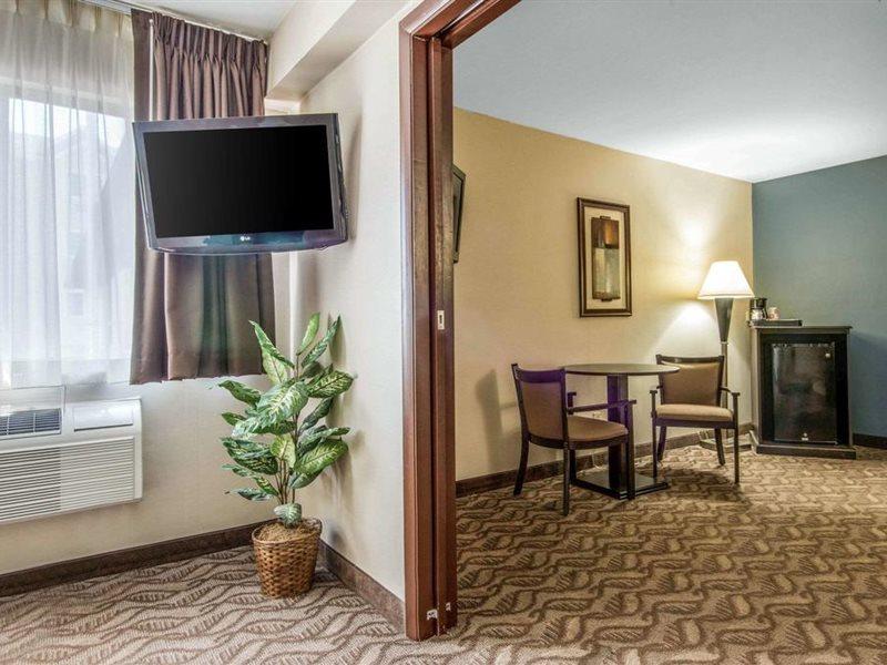 Quality Inn - Niagara Falls Blvd Exteriör bild
