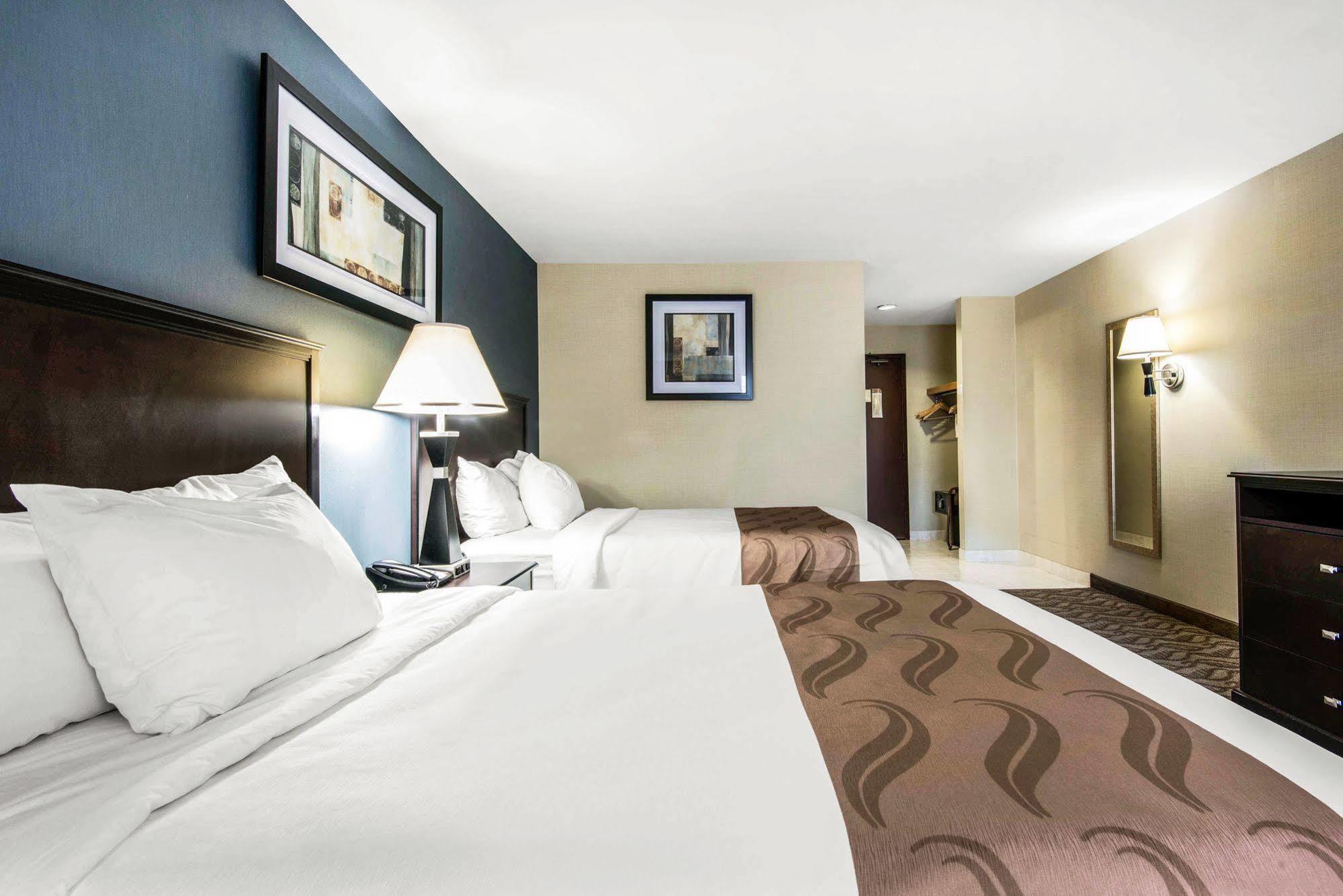 Quality Inn - Niagara Falls Blvd Exteriör bild