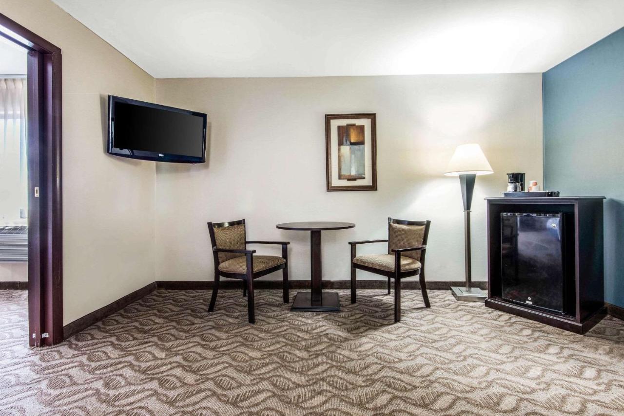 Quality Inn - Niagara Falls Blvd Exteriör bild