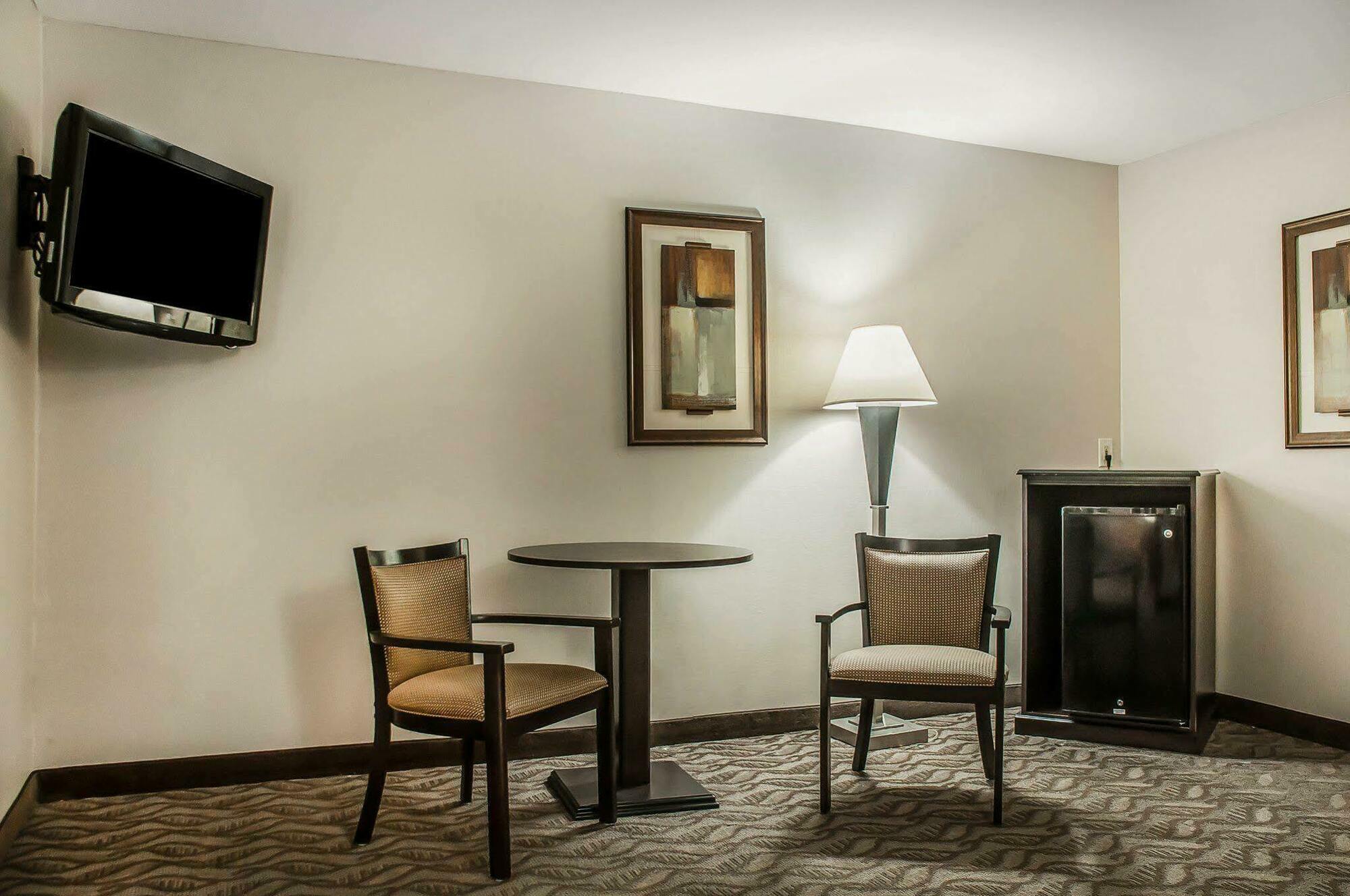 Quality Inn - Niagara Falls Blvd Exteriör bild